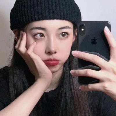孔雀夫人海报